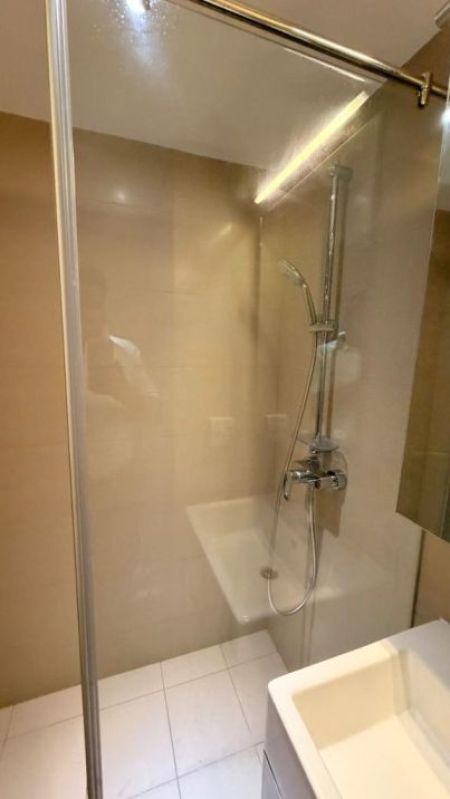 Bathroom - A luxurious 3-bedroom apartment is available for rent at Havelock City, Colombo 05