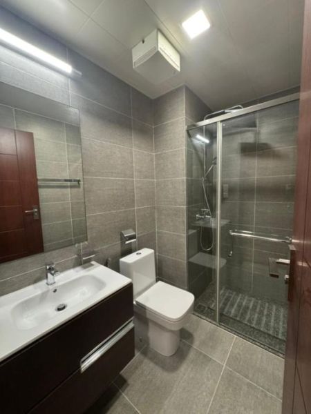 Bathroom - 4 Bedroom Brand New Luxury Apartment for Sale – Astoria Residencies, Colombo 03 | LKR 180,000,000 (EM189RK)