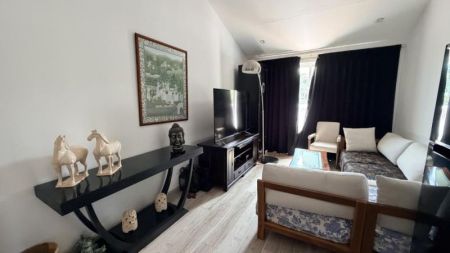 Living Room - A Luxurious 4BR House for Sale in the Most Exclusive Lake Drive Neighbourhood - Lake Drive, Rajagiriya