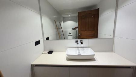 Bathroom - A Luxurious 4BR House for Sale in the Most Exclusive Lake Drive Neighbourhood - Lake Drive, Rajagiriya