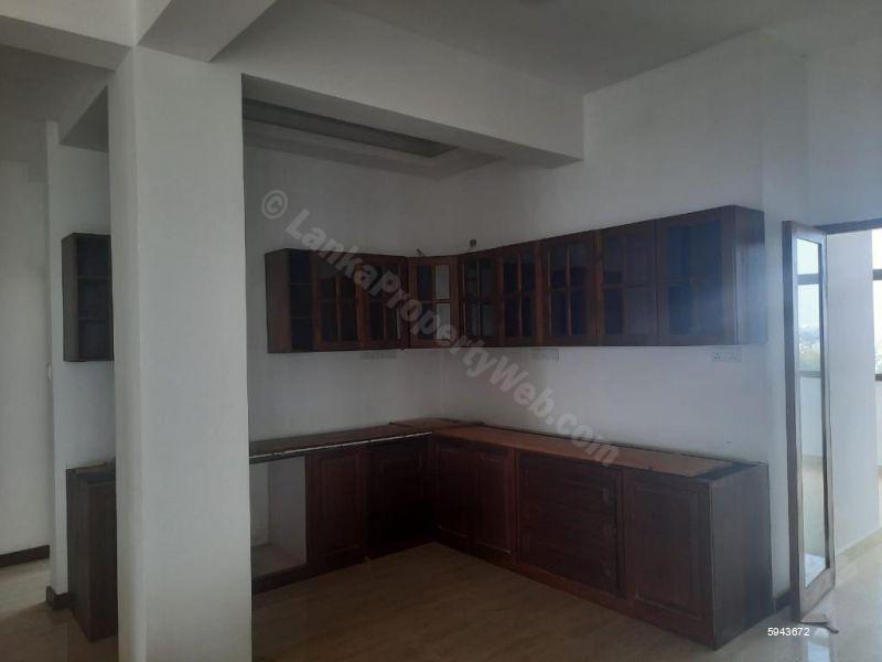 Apartment for sale in Battaramulla