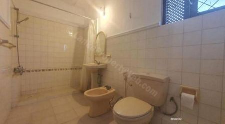 Bathroom - For Lease 04 Bedroomed Spacious 2 Storied House In A Residential Area In Pelawatte | LH03720