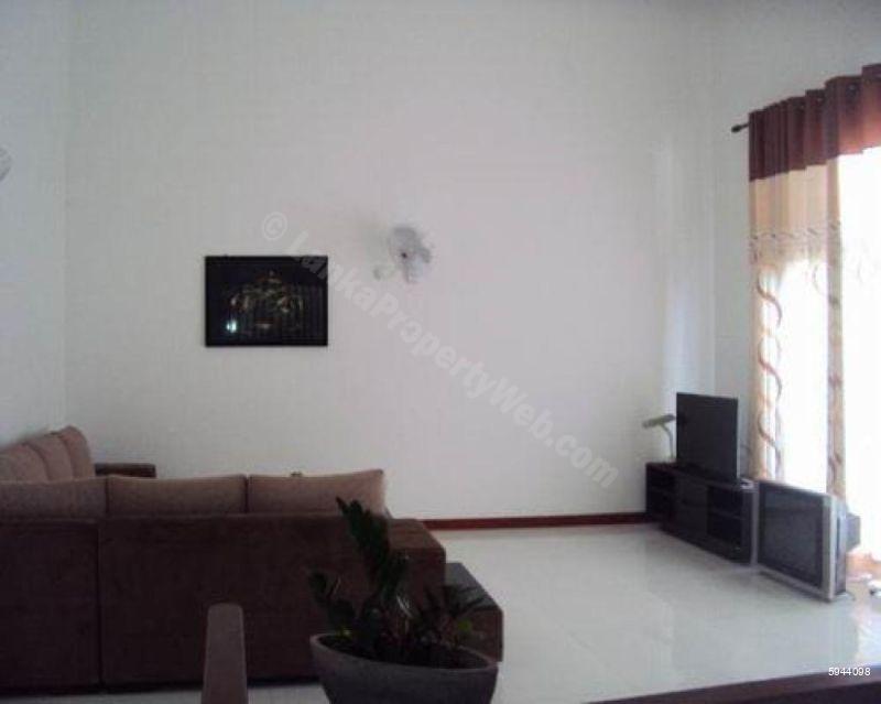 Living Room - House for rent in Rathmalana