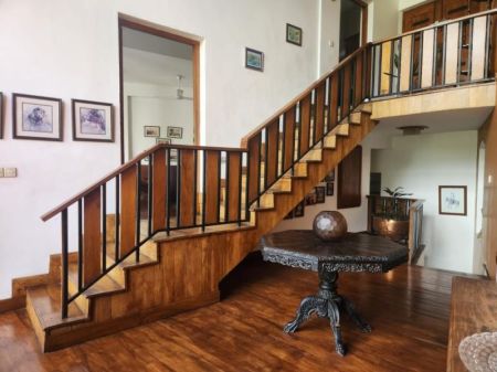 Living Room - 6BR Luxury House for Sale in Colombo 05 | LKR 700 Million (Negotiable) (HS4915)
