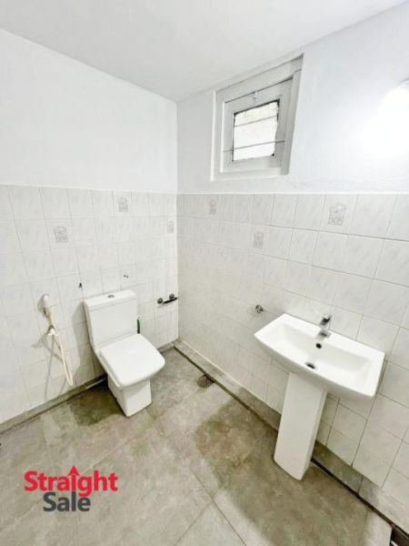 Bathroom - Two-Unit House for Sale in Pannipitiya [HS 02]