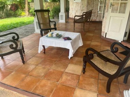 Living Room - Luxury Lake Front House on 46.5 Perches of Land for Sale in Bolgoda