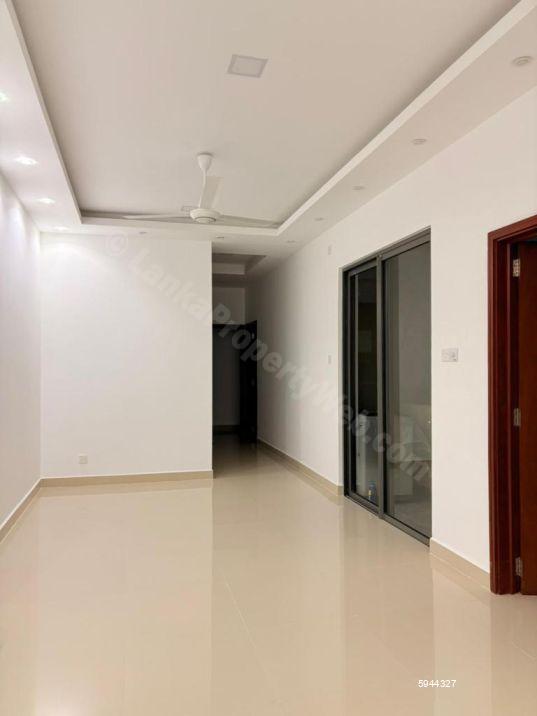 Apartment for sale in Colombo 13
