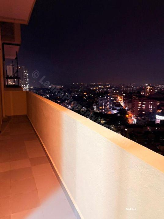 Kitchen - Apartment for sale in Colombo 13