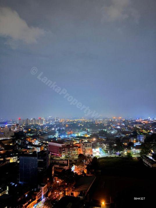 Exterior - Apartment for sale in Colombo 13