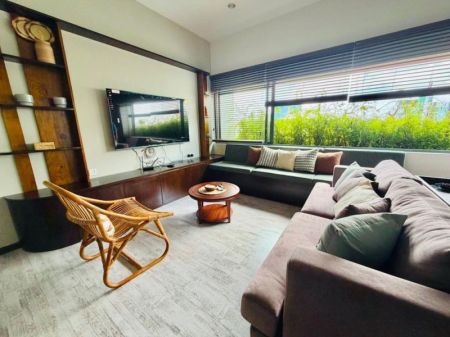 Living Room - Fully furnished 3 BR Apartment for rent in Colombo 7 