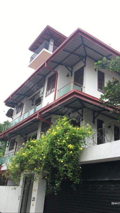 Exterior - House for sale in Colombo 5