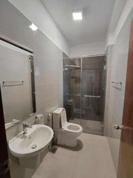 Bathroom - 3BR Two-Story House for Sale in Thunadhahena, Malabe | LKR 35 Million (Negotiable) (HS4916)
