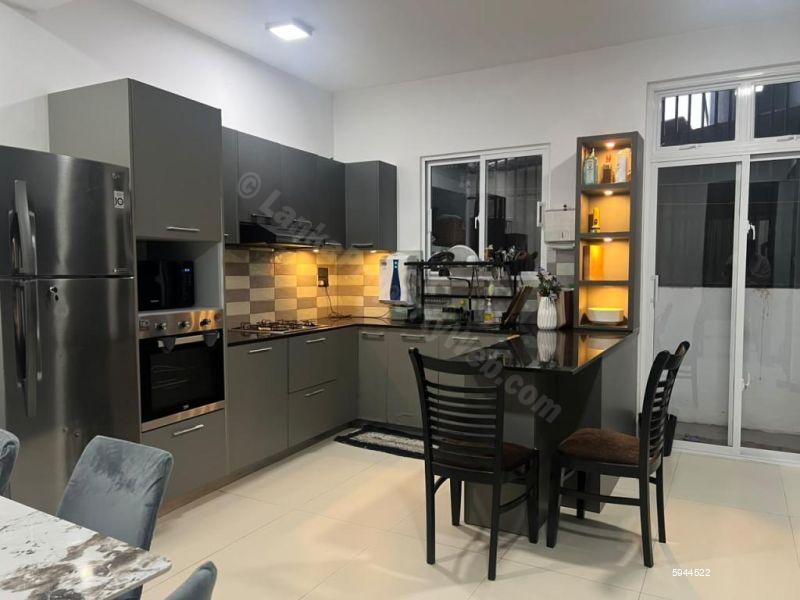 Apartment for rent in Colombo 5
