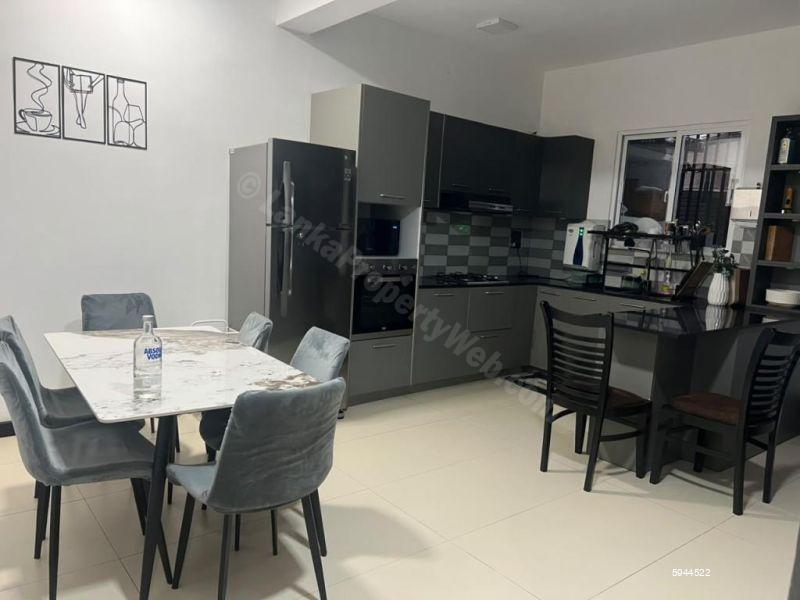 Dining room - Apartment for rent in Colombo 5