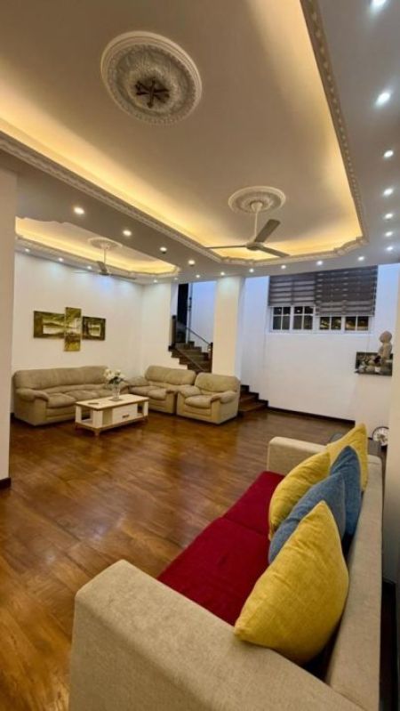 Living Room - Luxury 5 Bedroom House for Rent at Thalawathugoda | LKR 750,000/ month (Negotiable) (EM066AC)