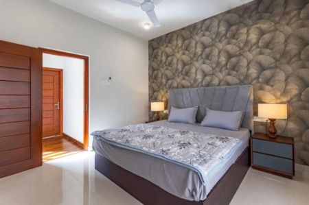Bedroom - Luxury 4 Bedroom Residence for Sale – Boralesgamuwa | LKR 185,000,000 (EM190RK)