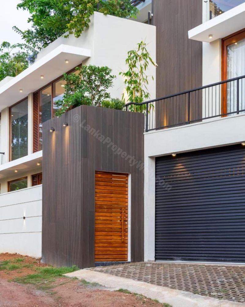 Exterior - House for sale in Boralesgamuwa
