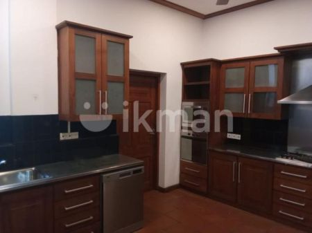 Kitchen - House for rent in Colombo 5 