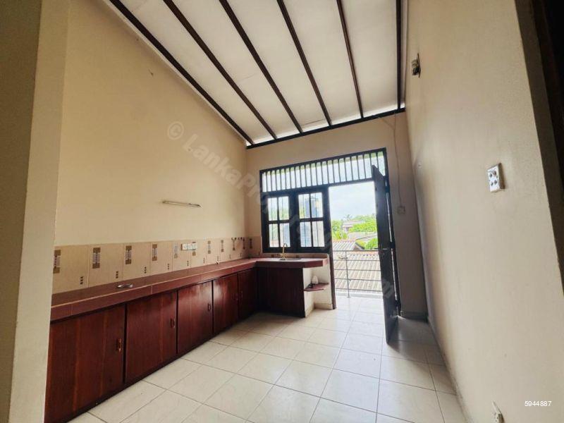 Kitchen - House for rent in Rathmalana