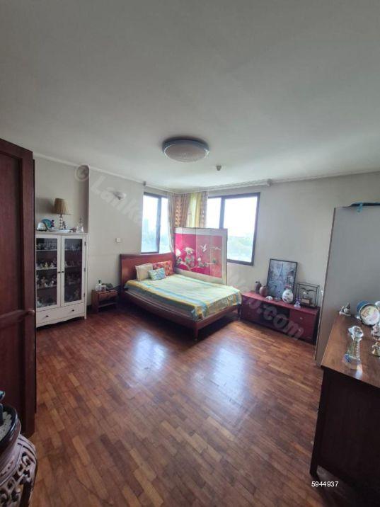Apartment for sale in Rajagiriya
