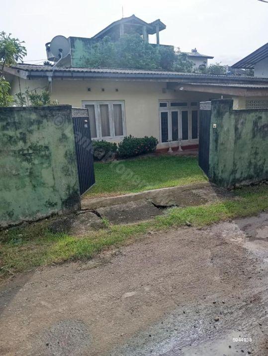 Commercial for sale in Boralesgamuwa