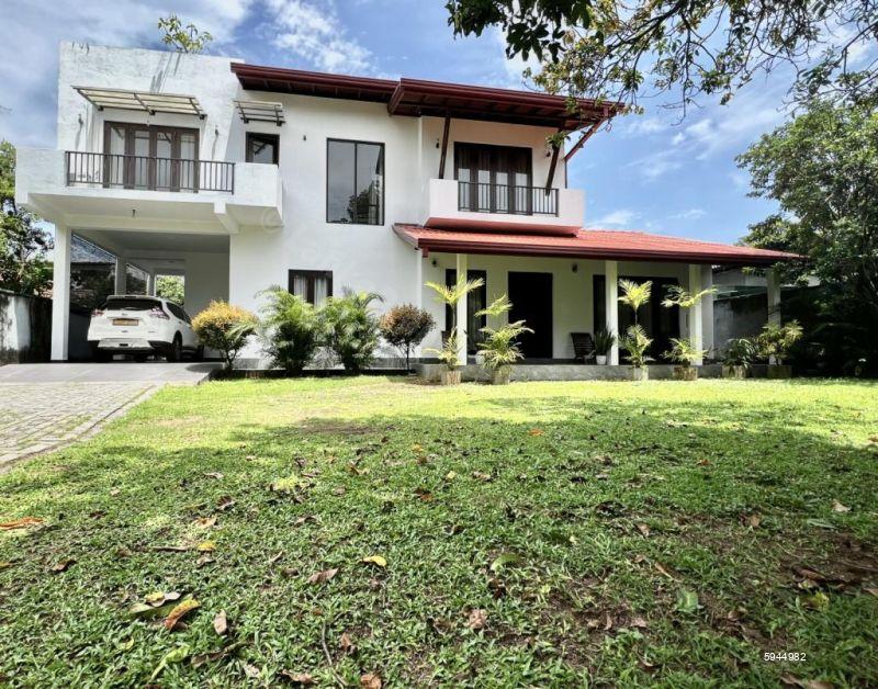 House for sale in Dehiwala