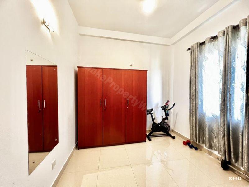 House for sale in Dehiwala