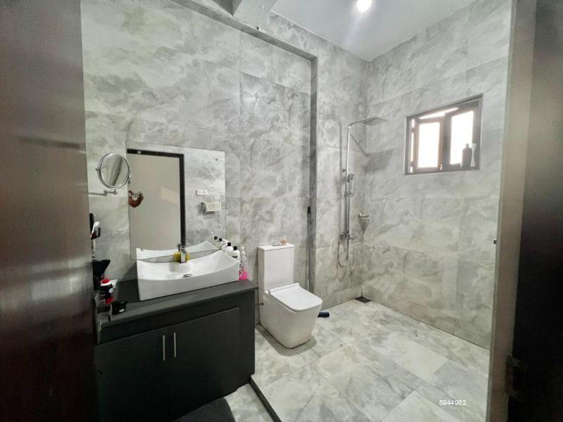 House for sale in Dehiwala
