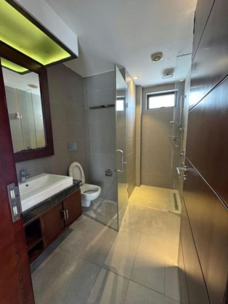 Bathroom -  Orwell - 03 Bedroom Unfurnished Apartment for Sale in Colombo 03 (A4620)