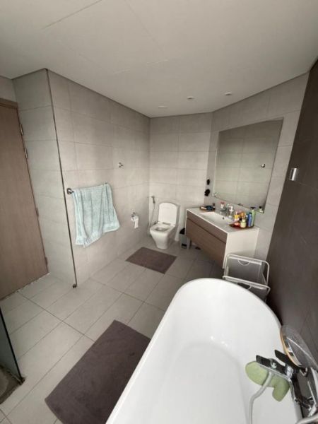 Bathroom - Large Apartment for rent in Rajagiriya 
