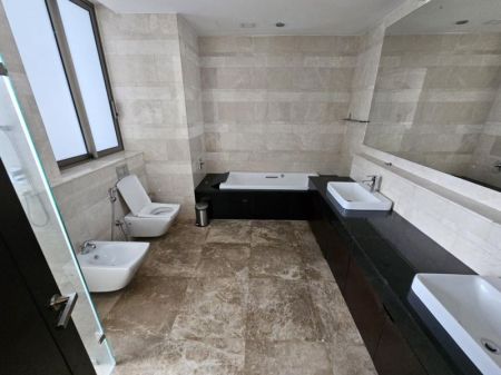 Bathroom - 7th Sense Penthouse For Rent in Colombo 7