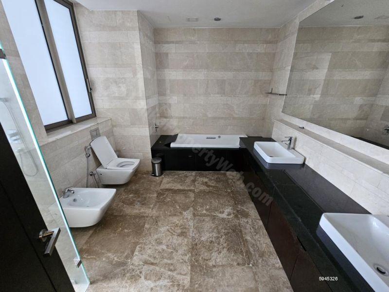 Bathroom - Apartment for rent in Colombo 7
