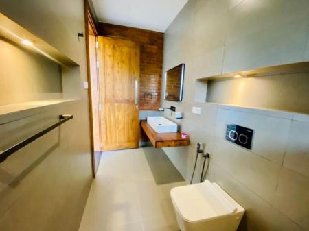Bathroom - (SE1621)🏡✨ Modern Luxury Home for Sale – Katubedda 🌟
