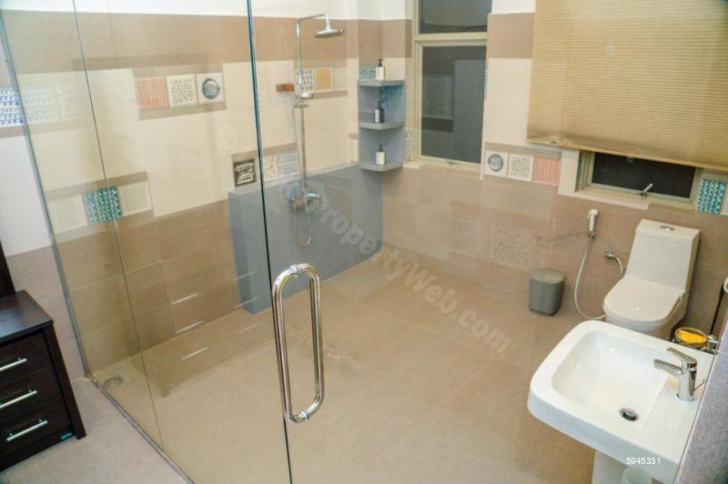 Bathroom - House for sale in Katubedda