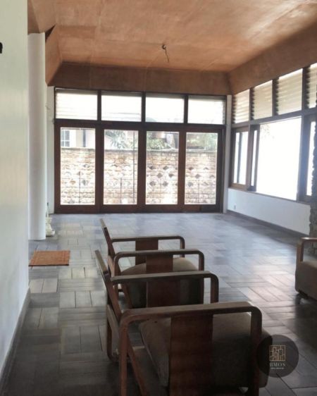 Living Room - Property for rent in Colombo 3