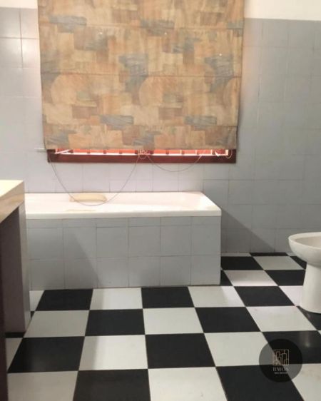 Bathroom - Property for rent in Colombo 3