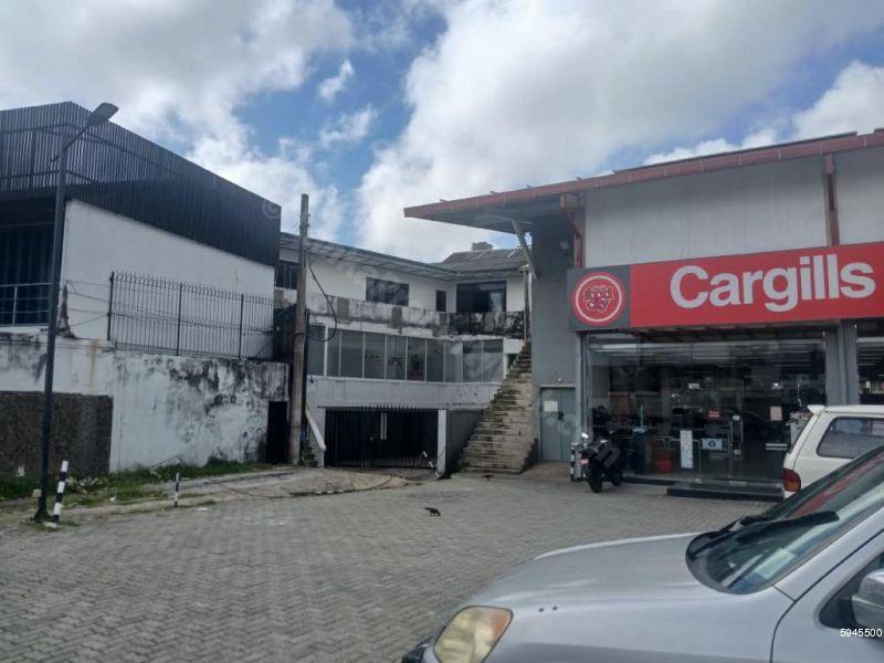 Commercial for rent in Colombo 8