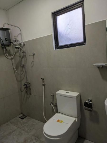 Bathroom - 3 BR Spacious House For Lease In Homagama | LH03709