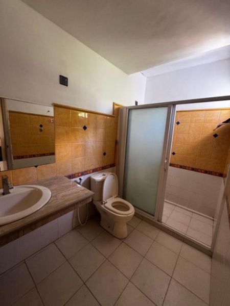 Bathroom - 18.36 Perches Furnished House for Rent - HL54955
