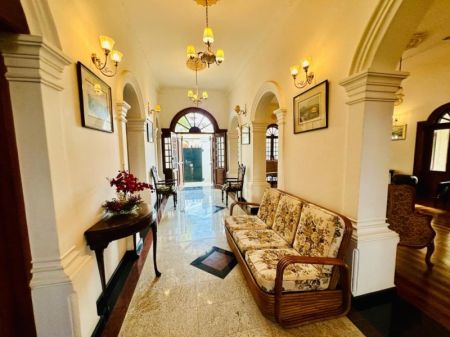 Living Room - Nugegoda Luxury House For Sale In Prime Location 