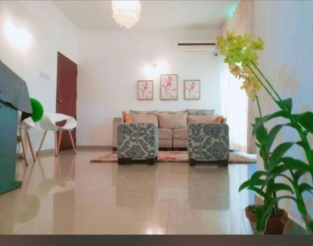 Living Room - Edifice Castle - 03 Bedroom Furnished Duplex Apartment for Sale in Colombo 08 (A6562)