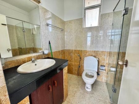 Bathroom - 3 Bedroom Apartment for Sale at Vishnu Residences | Colombo 04