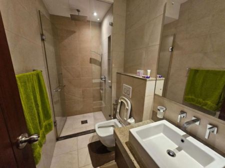 Bathroom - Capitol Elite - 02 Bedroom Furnished Apartment for Sale in Colombo 07 (A4938)