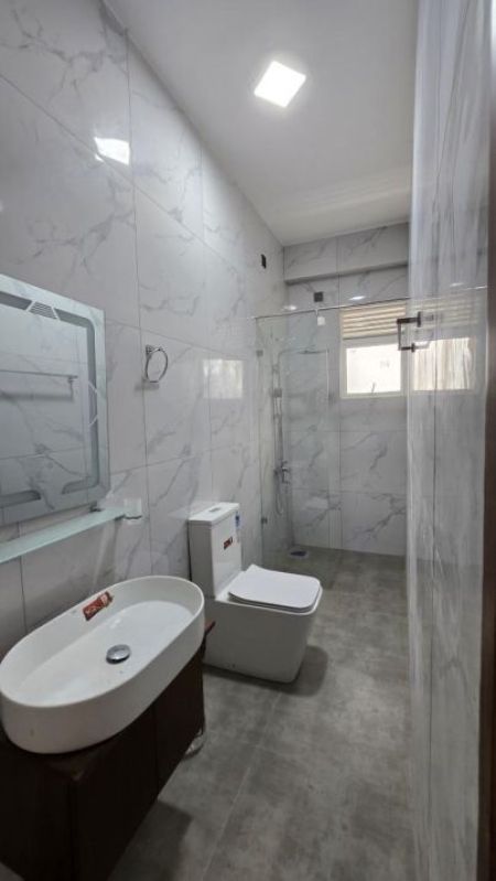 Bathroom - (Royal tower ) Brand new - Duplex apartment for sale in wellawatte