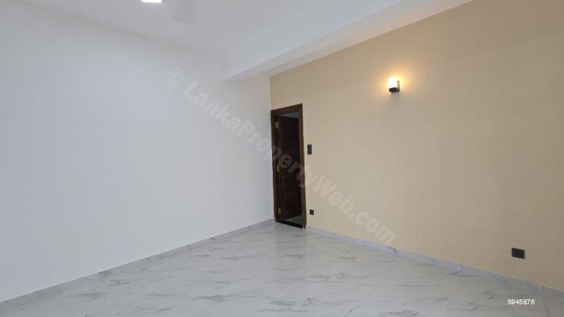 Apartment for sale in Colombo 6