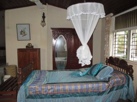 Bedroom - (NR806) Fully Furnished 4 Bedroom House for Rent in Colombo 5