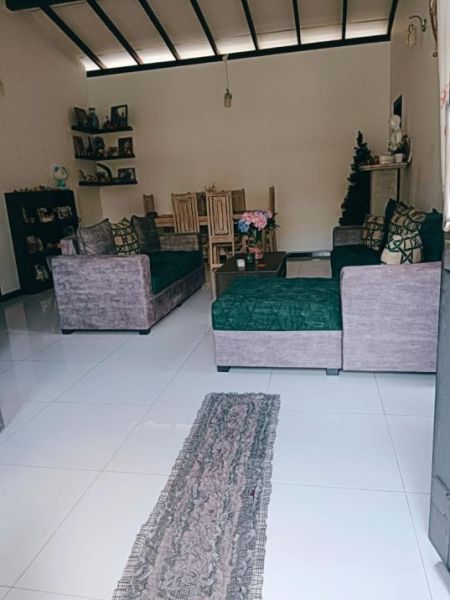 Living Room - (MH495) Furnished House for Sale in Kesbewa