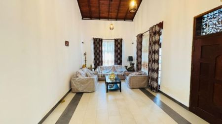 Living Room - (PH925) Fully Furnished House for Sale in Mulleriyawa