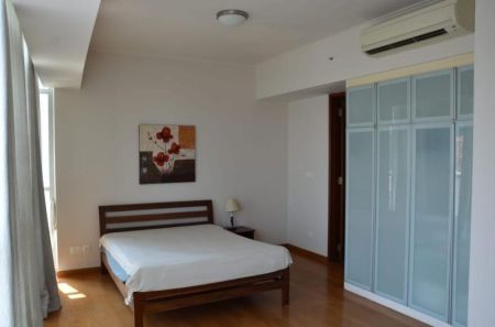 Bedroom - Stunning 2 Bedroom Luxury Apartment for Rent at The Emperor, Colombo 03 / LKR 425,000 (EM024MI)