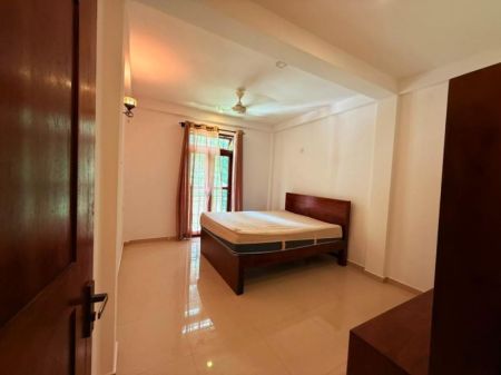 Bedroom - 4 Bedroom Residence for Sale – Athurugiriya | LKR 52,500,000 Million (Negotiable) (EM191RK)